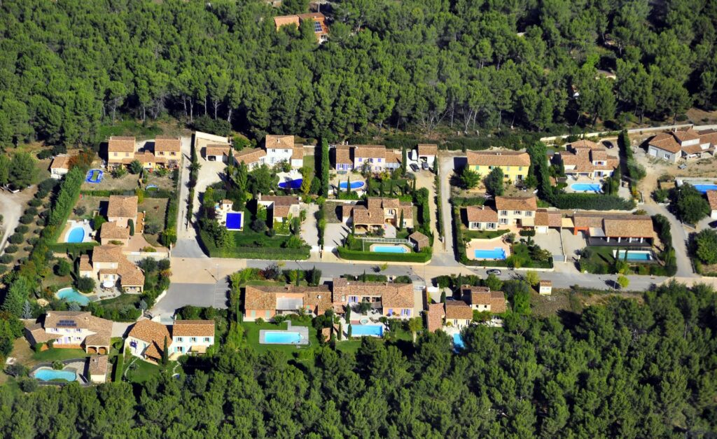 piscines privees lutte contre nuisances sonores petits jardins